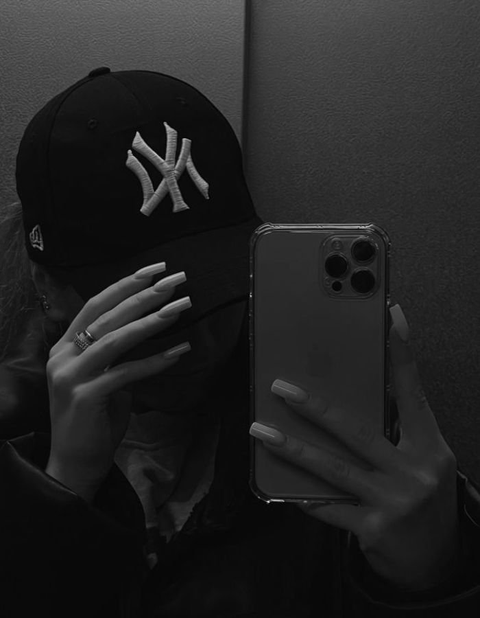 black mirror selfie dp aethetics for soft boy hd