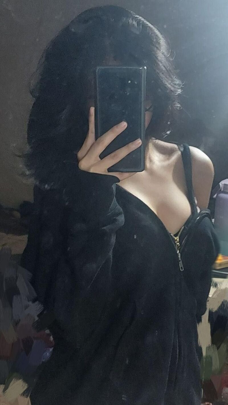 mirror selfie girl photos 6