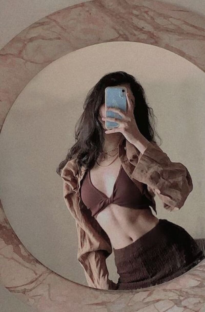 mirror selfie girl photos 7